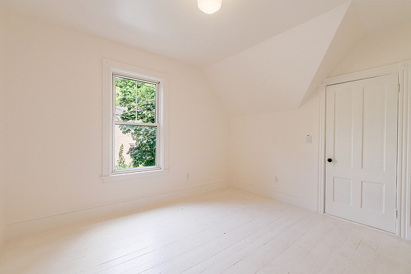 20 Maple St 17