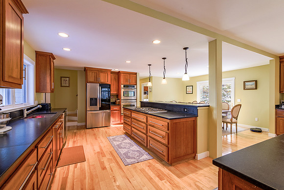 5010 Twinbrook 11