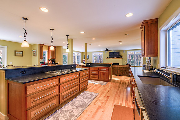 5010 Twinbrook 12
