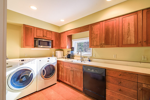 5010 Twinbrook 15