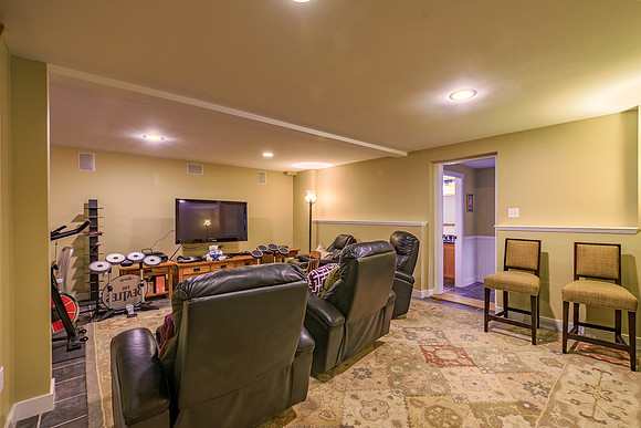 5010 Twinbrook 18
