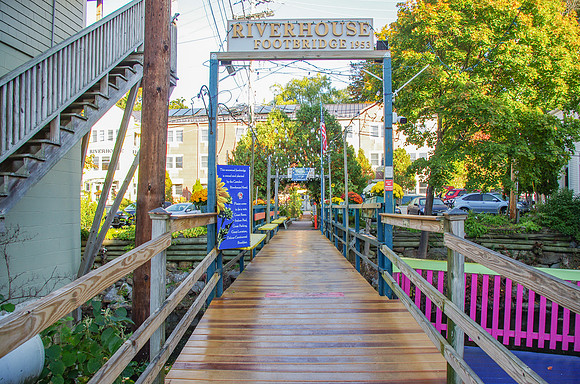 Riverhouse Footbridge-1