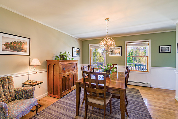 15 Hardwood Cir