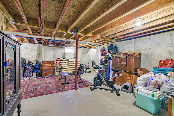 31 Hardwood Cir