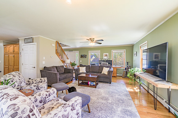10 Hardwood Cir