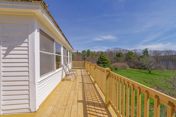 1087 North Main St Winterport 15