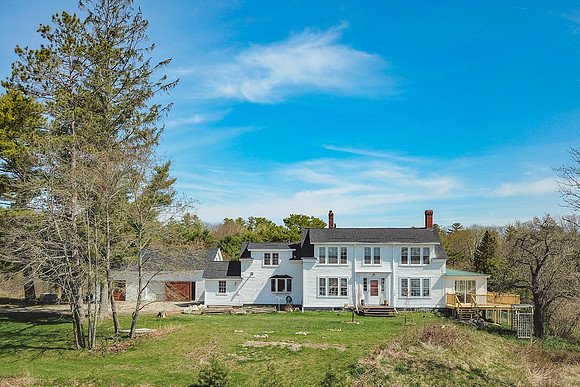 1087 North Main St Winterport 02