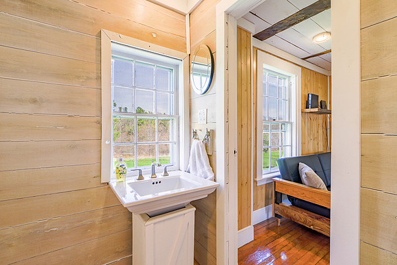1087 North Main St Winterport 20