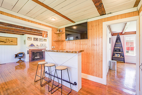 1087 North Main St Winterport 18