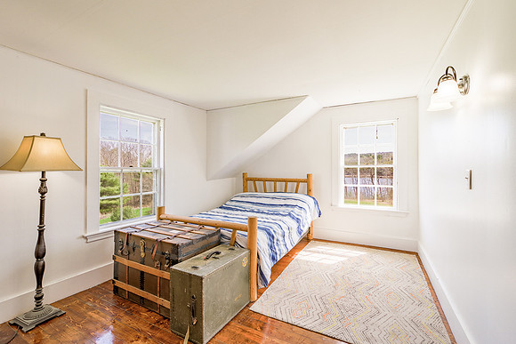 1087 North Main St Winterport 33