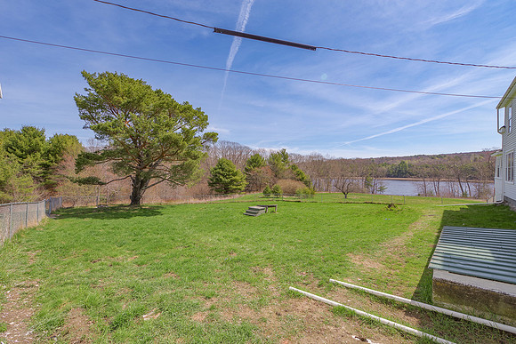 1087 North Main St Winterport 30