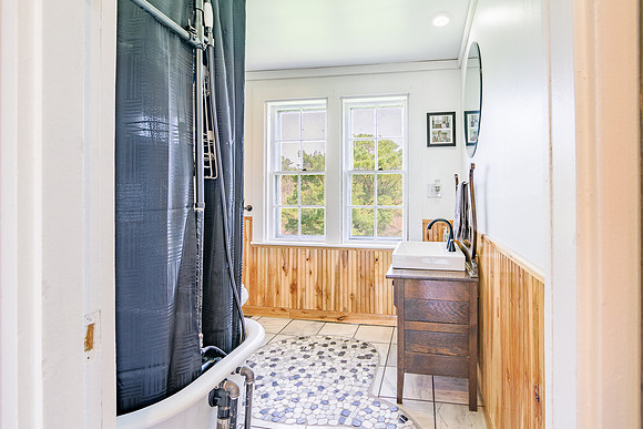 1087 North Main St Winterport 35