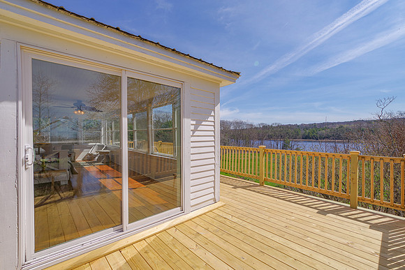 1087 North Main St Winterport 14