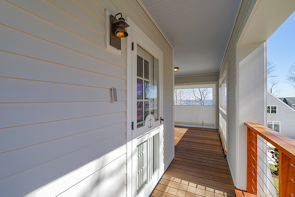 100 Bayview st 03