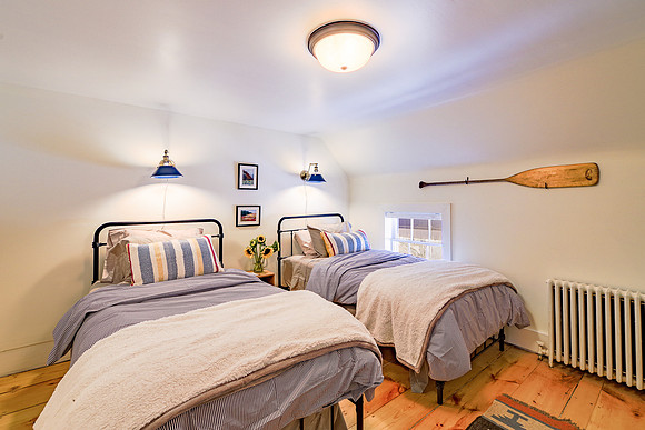 84 Miller St 34