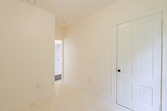 20 Maple St 14