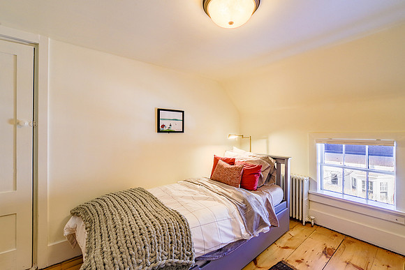 84 Miller St 29