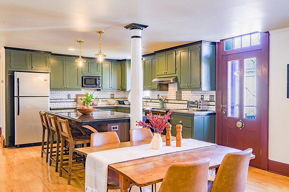 84 Miller St 03