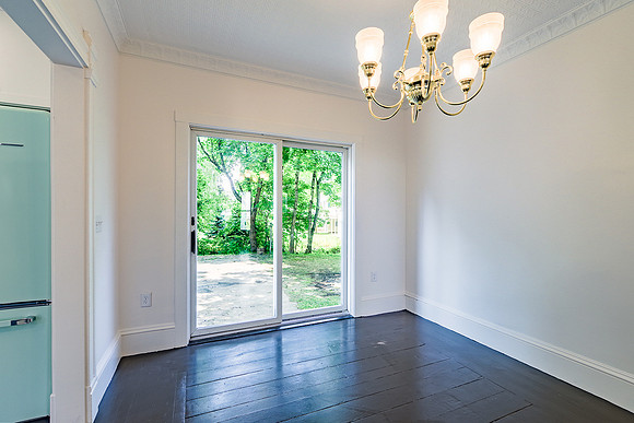 20 Maple St 10