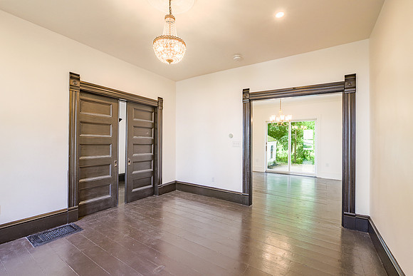 20 Maple St 09