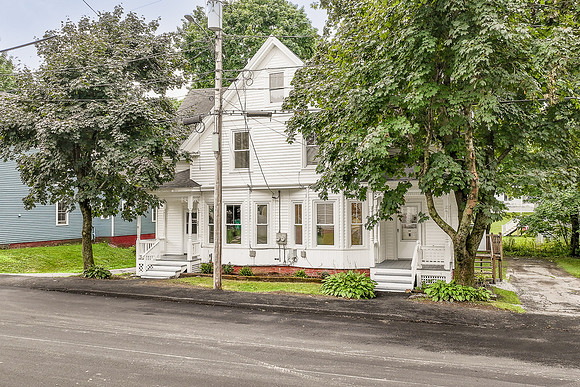 20 Maple St 02