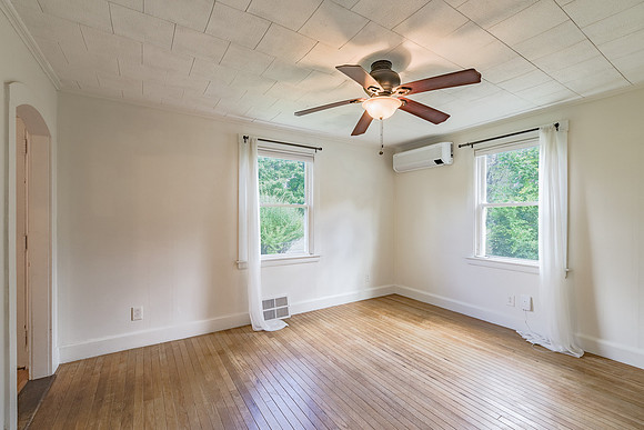 Violette Ave 34