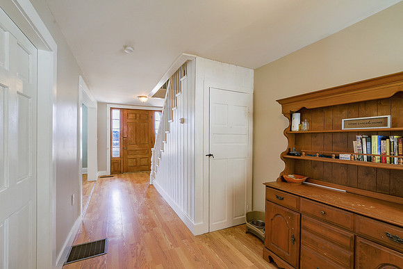 165 Stream Rd 04