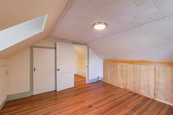 Violette Ave 39