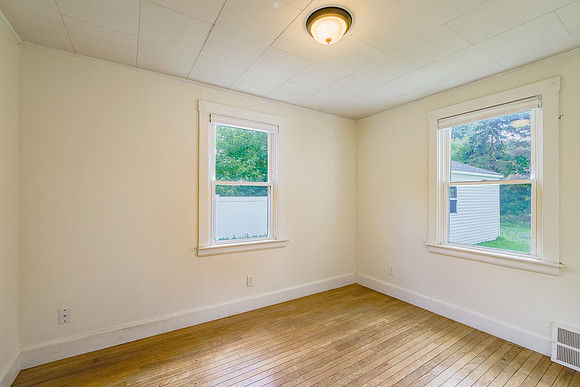 Violette Ave 36